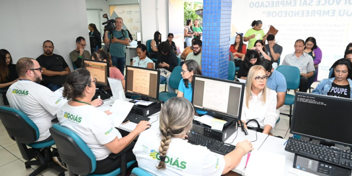 Retomada realiza Feirão de Empregos com mais de mil vagas e salários de até R$4 mil